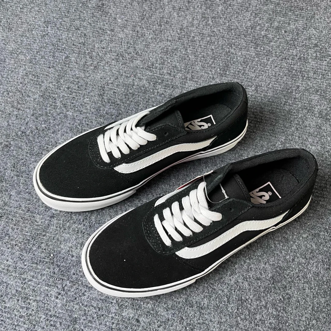 vans MS 黑色低帮 存放污渍 瑕疵 配盒 IL2IJU