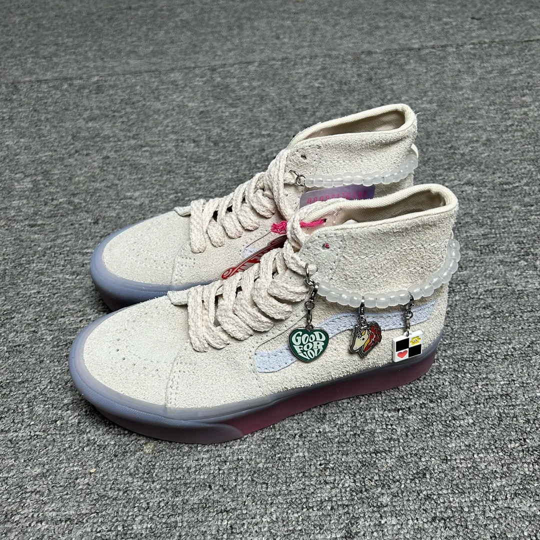 vans IRENEISGOOD X SK8 高帮 板鞋 米白色 配盒 Q5PBMB