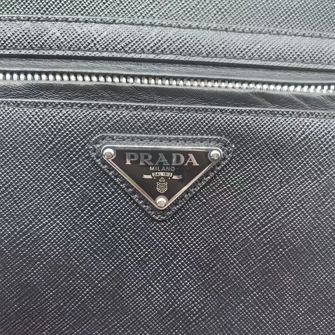 （pm）BG prada三角标手拿包 均码 全新有盒子 公价8800