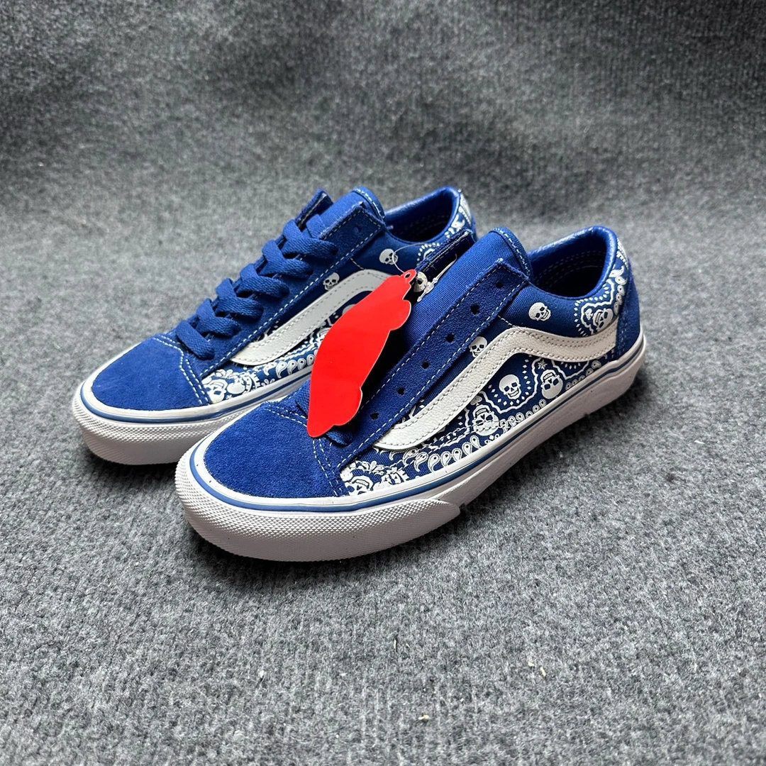 vans Style 骷髅腰果花 低帮板鞋 蓝色 配盒 4F642U
