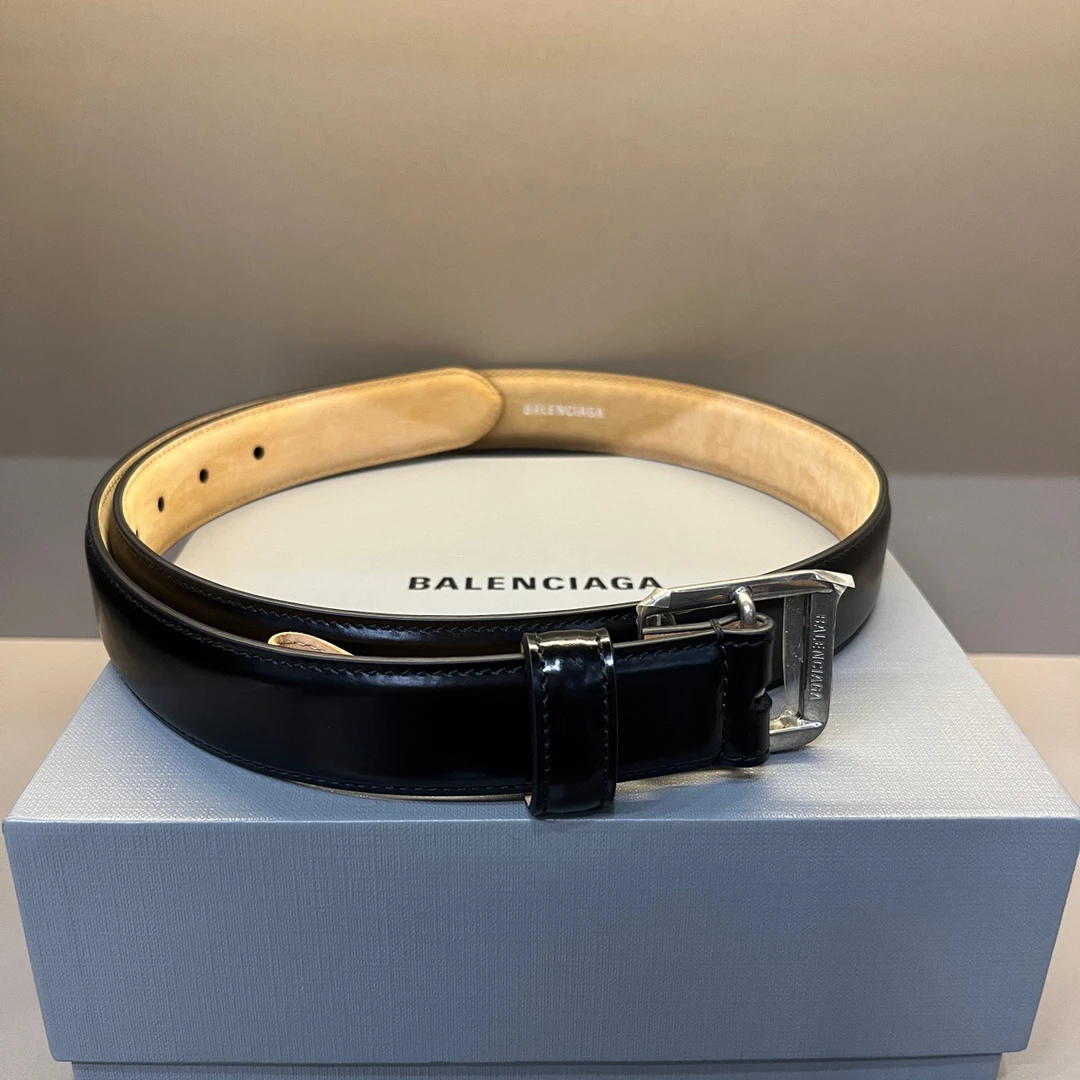 （pm）Balenciag 黑色 金属logo腰带 全新 公价 5400 863360