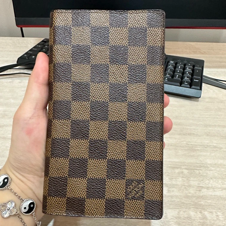 （pm）路易威登Louis Vuitton格纹钱包 95新 公价5200