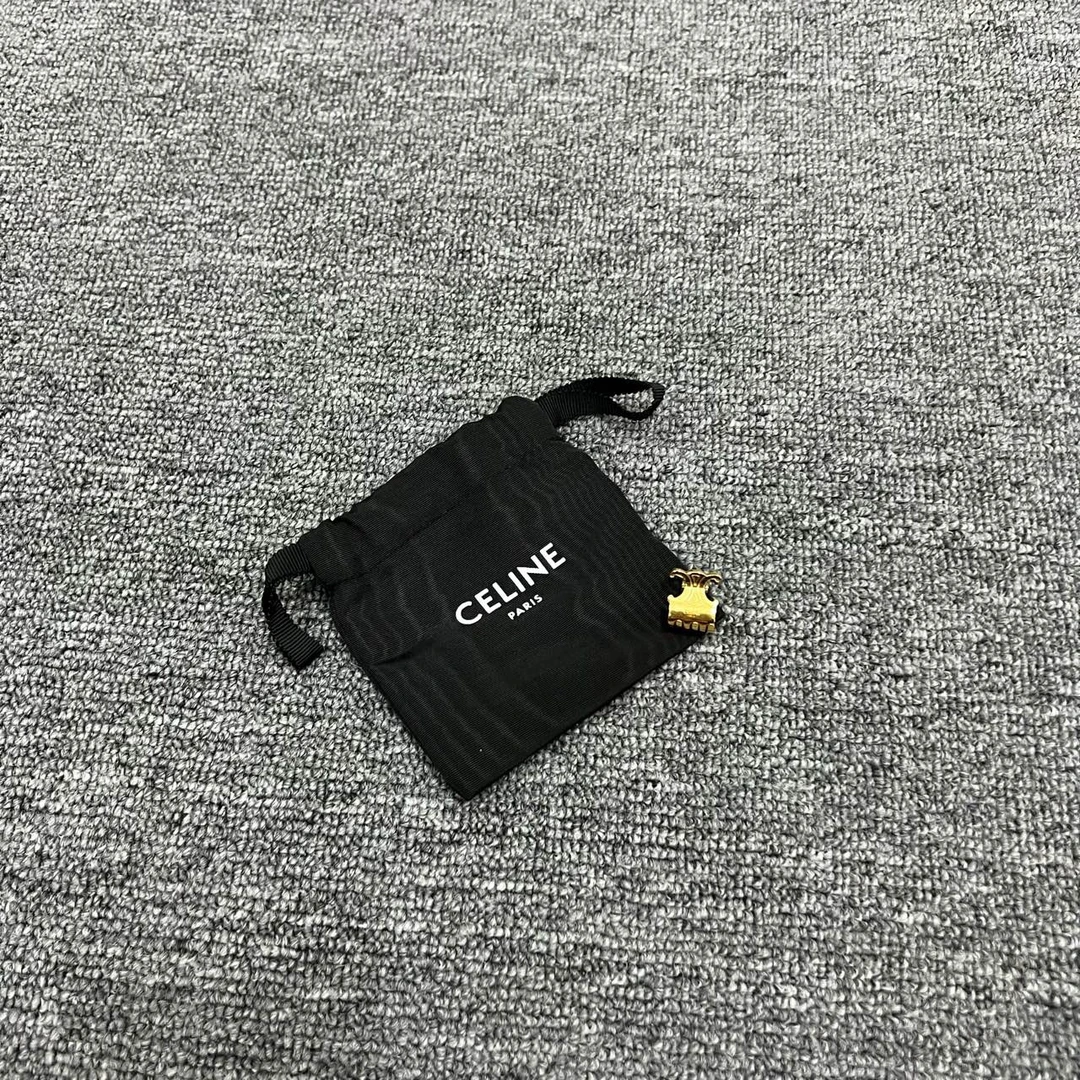 (jpy) 131 Celine 赛琳 金色小logo小发夹 均码/95新/