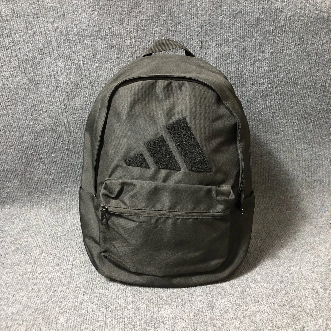 Adidas 运动大容量 背包双肩包 黑色 30×16×42cm GM3584