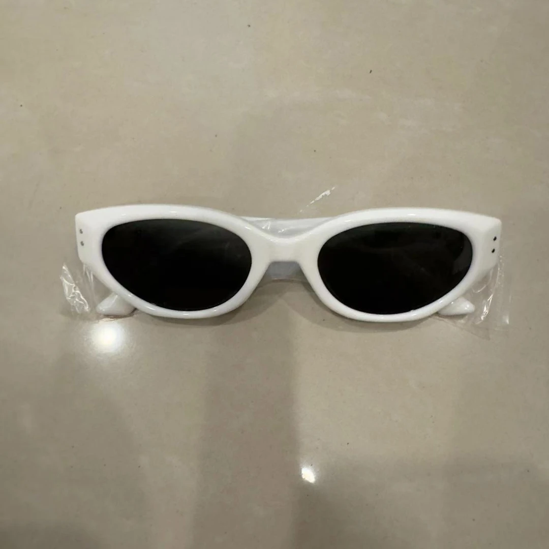 （pm）GENTLE MONSTER rococo W2 白色 墨镜 / F码 / 全新有盒子 /