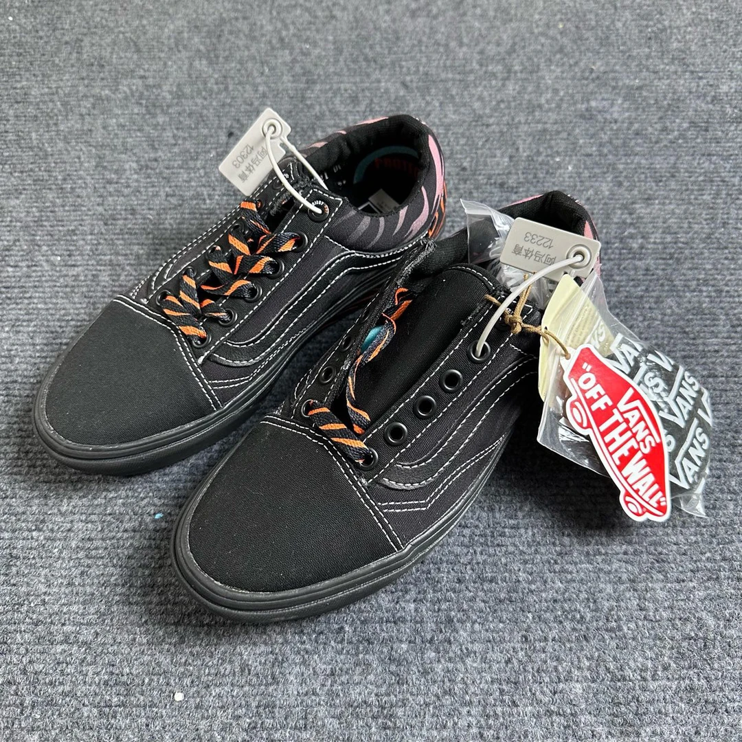 vans 虎纹 联名款 低帮板鞋 黑黄 配盒 DYC9KH