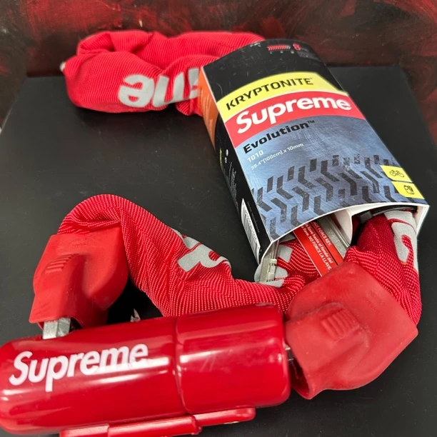 （yk）104 supreme反光链条锁/全新