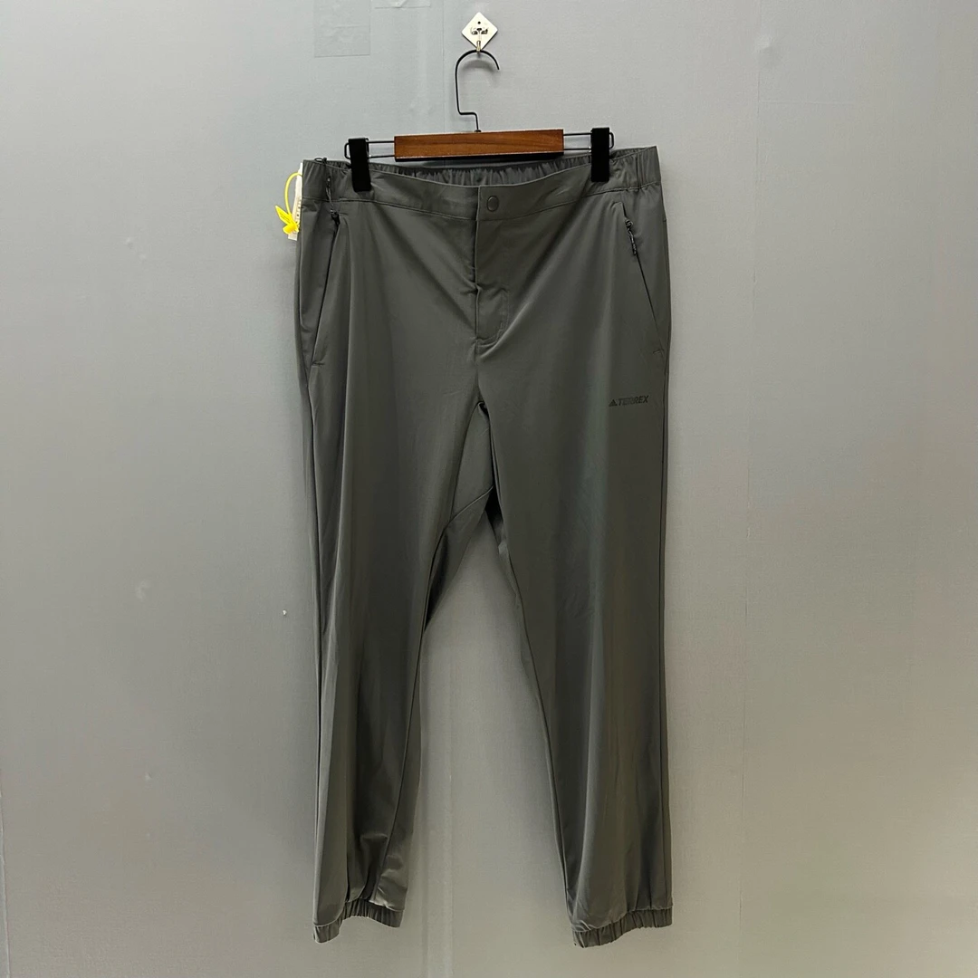 L Adidas 纯色宽松透气运动休闲长裤 灰色 Fn0792