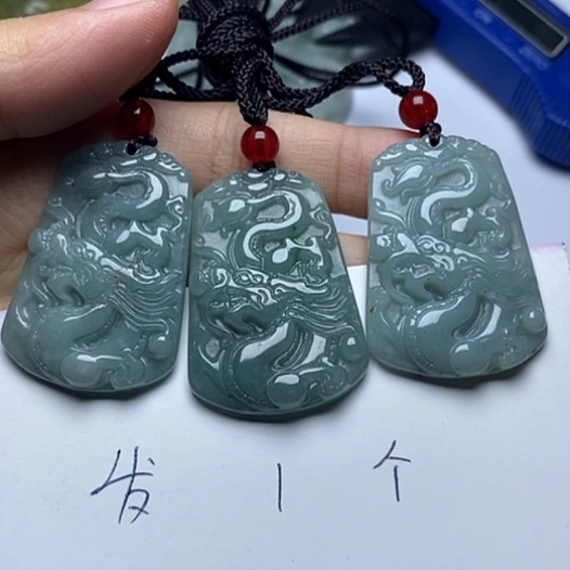 【闪购商品】翡翠颈饰未镶嵌