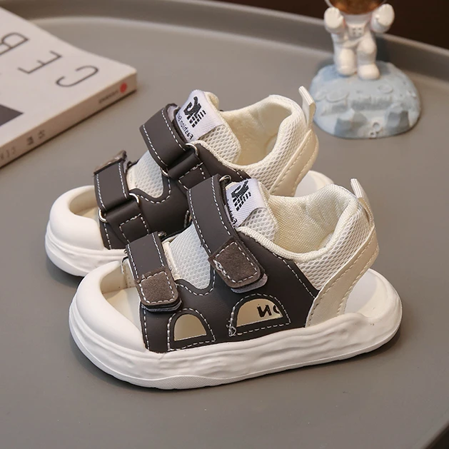 宝宝凉鞋夏季男宝小童包头鞋子0一1-2岁婴儿软底学步鞋防滑女童鞋