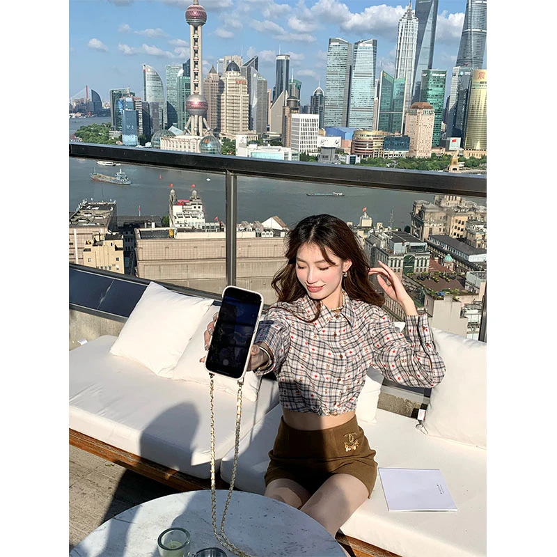 【爱心帕丁顿 】法式时尚高级感长袖格纹衬衫上衣高腰显瘦休闲短裤