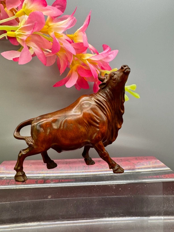 小叶黄杨木牛气冲天长10高度9实木雕刻办公桌摆件木雕工艺品装饰