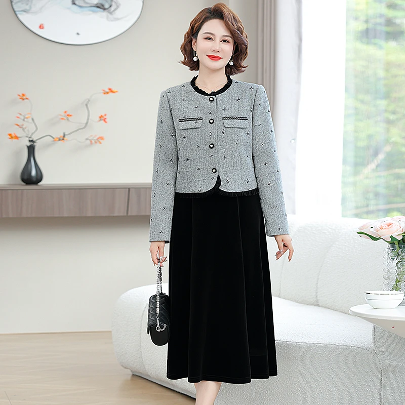 50多岁妈妈阔太太连衣裙套装两件套气质中老年外套女春秋洋气高贵