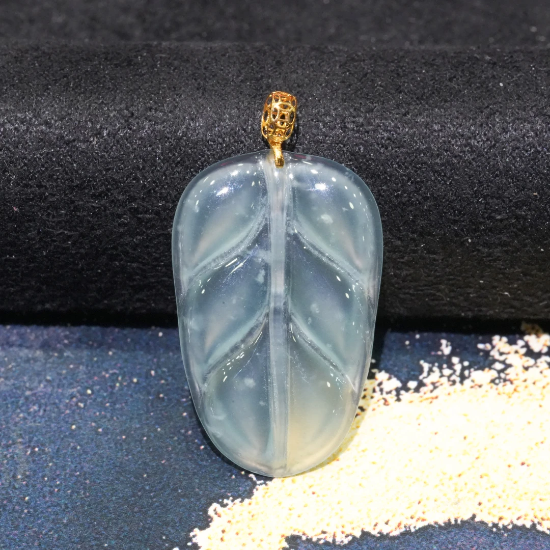 【发哥珠宝】天然A货翡翠叶子吊坠18k金多样性发时尚气质精致百搭豪