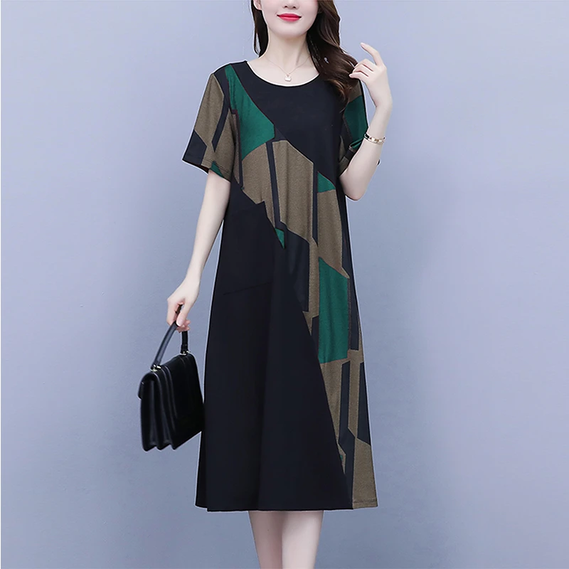 L-5XL2025夏装新款大码女装时尚洋气妈妈装藏肉显瘦宽松连衣裙