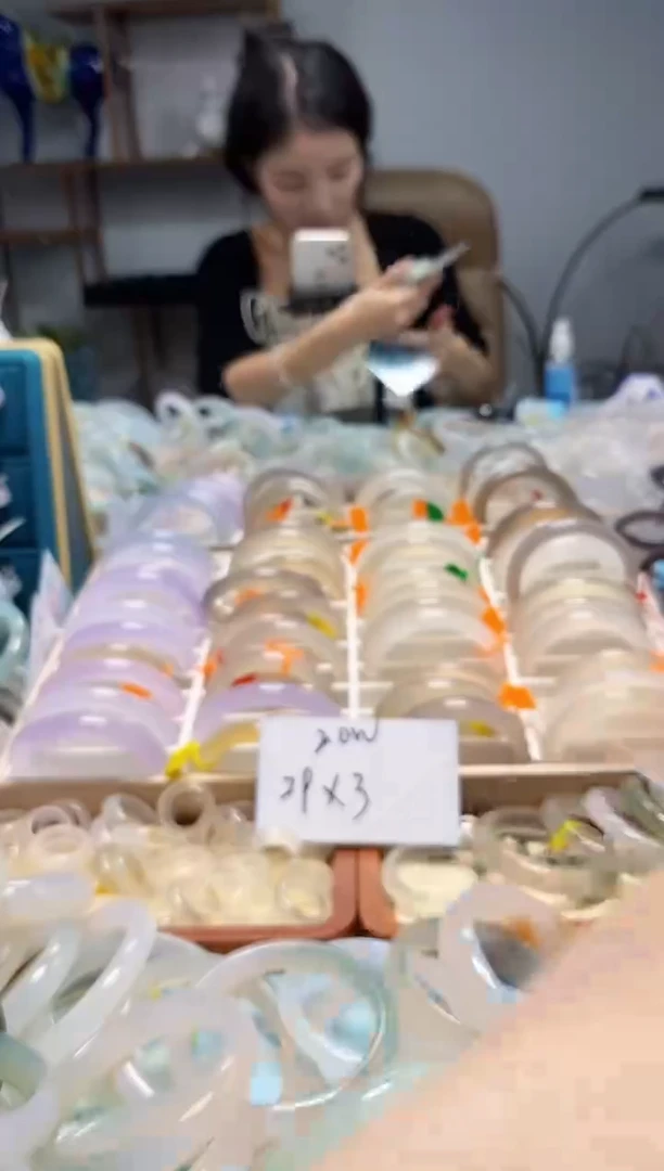 【闪购商品】玛瑙/玉髓手镯未镶嵌135