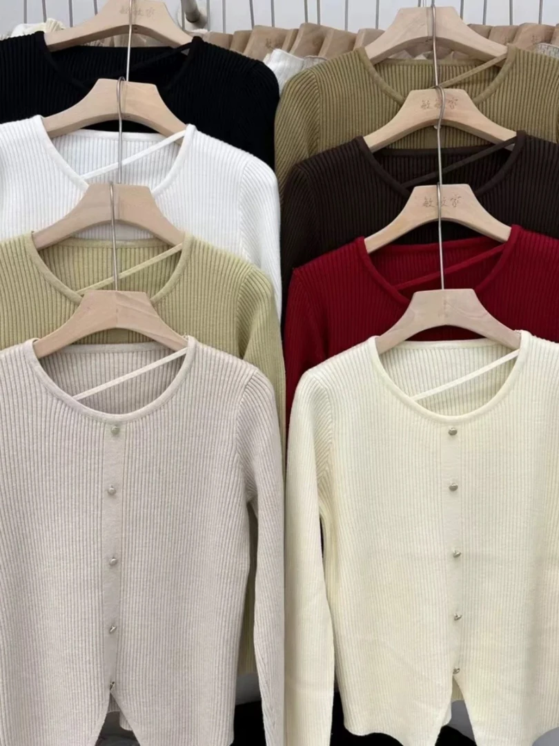 晨妹～韩系设计感不规则针织上衣835