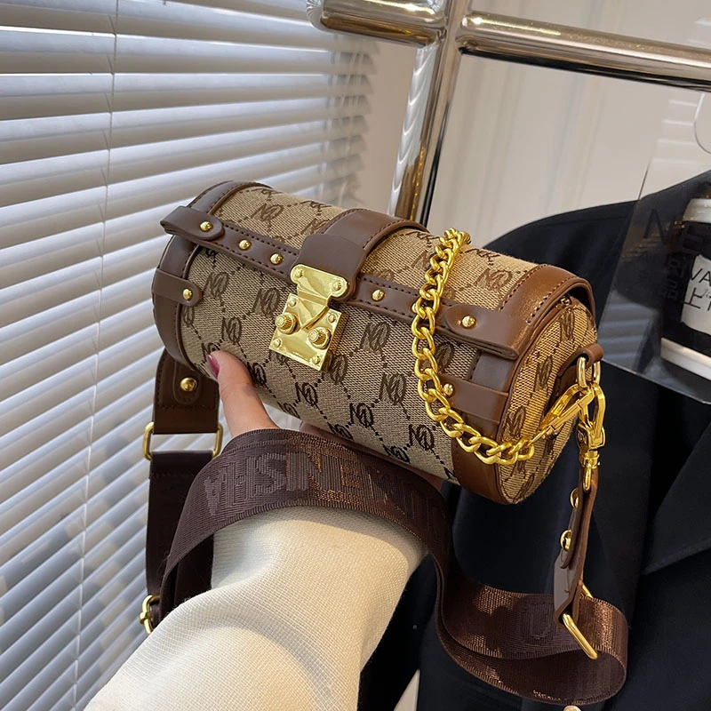 网红小众设计链条波士顿包包女款爆款2024新款斜挎包圆筒