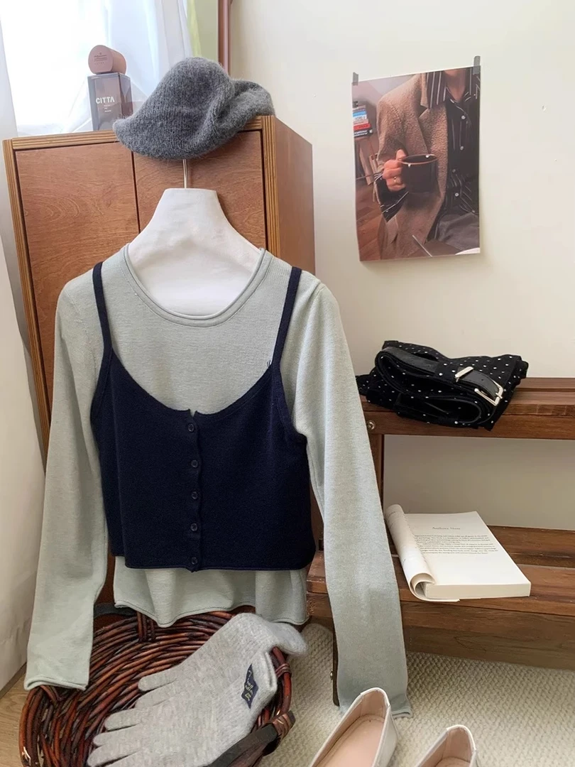 早秋新款安可拉红纽扣吊带背心两件套叠穿长袖针织女打底衫F7-93