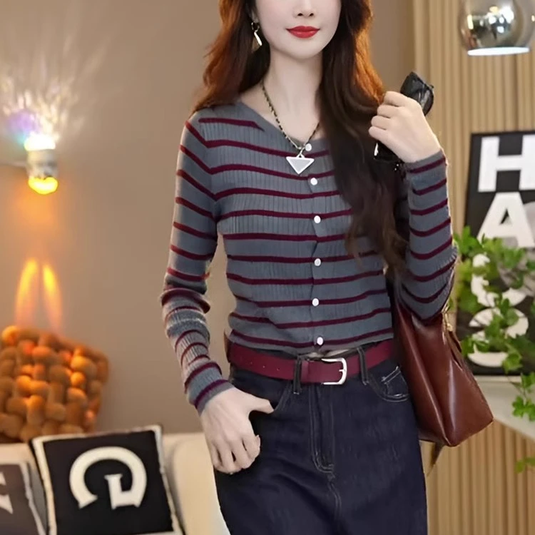 2025韩系休闲百搭气质时尚新款遮肚减龄打底衫撞色简约上衣G4-18