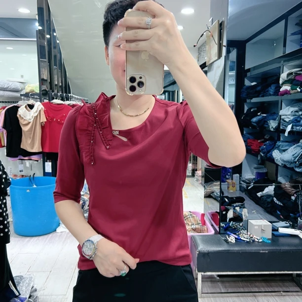 【乌查2店】早秋韩货高级3色歪领露一口上衣8807