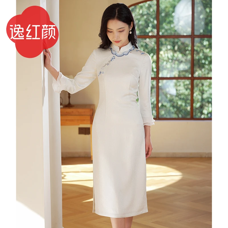 逸红颜云月2024年夏季新款旗袍改良版连衣裙女七分袖立领刺绣旗袍
