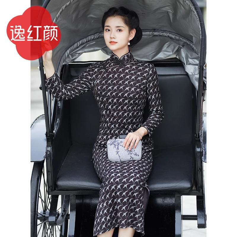 上海逸红颜燕归2025秋装新品磨毛针织影视剧同款日常旗袍女装