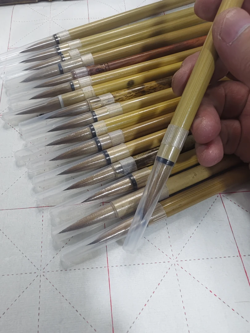 （邹小清笔庄）瑕疵品 3.4厘米左右出峰  辽尾狼毫