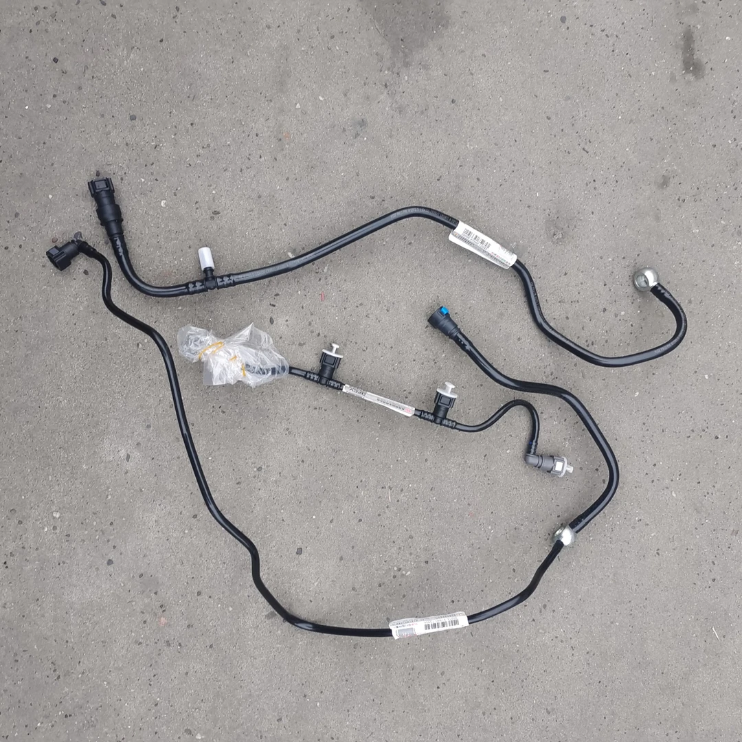 适用东风天龙旗舰天龙KL龙擎DDi发动机柴油燃油管