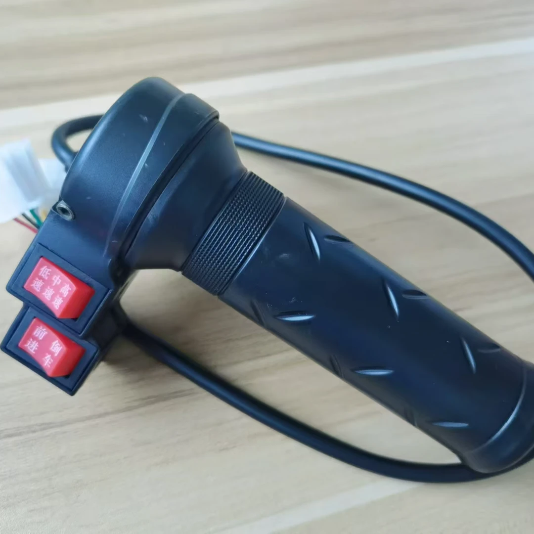 10个装碧楠1636电动车三速转把前进+倒车电动车