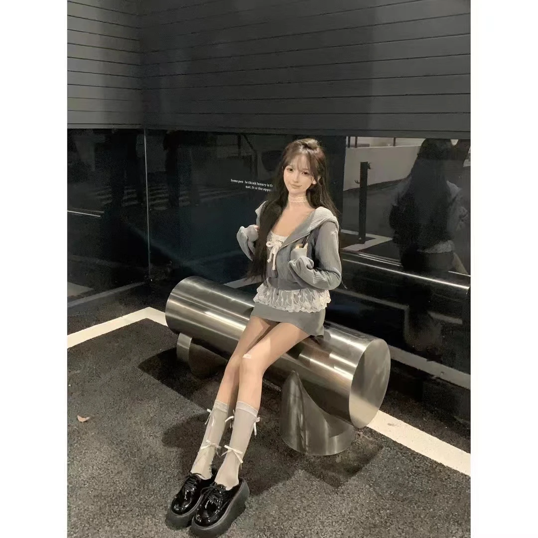 甜心奥利奥 纯欲风甜美套装 连帽卫衣外套加半身裙吊带三件套