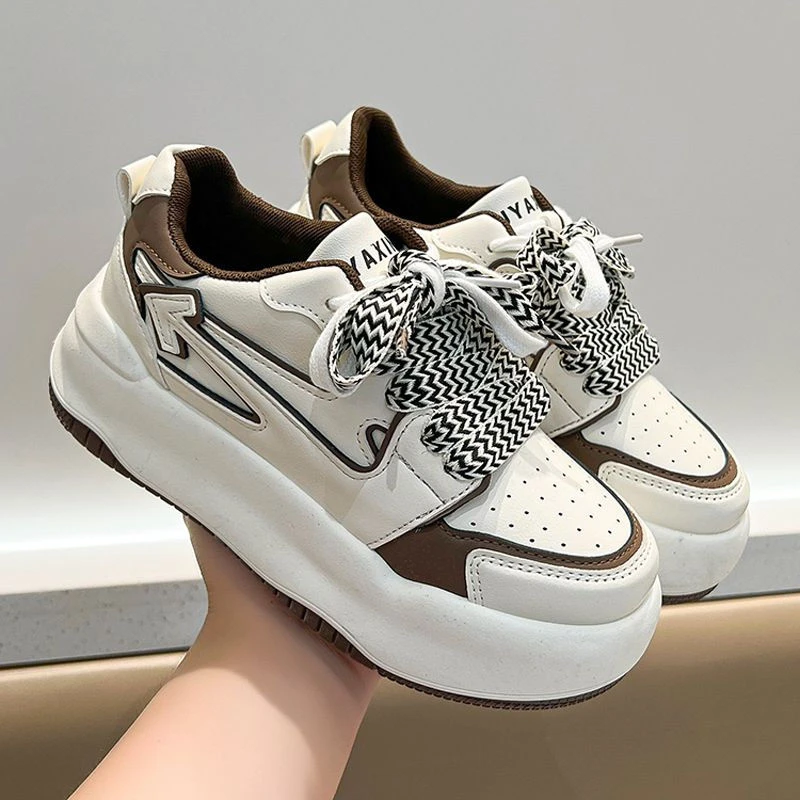 睢蒙爆款网红小众厚底运动小白鞋子女复古2023春秋新款百搭板鞋女