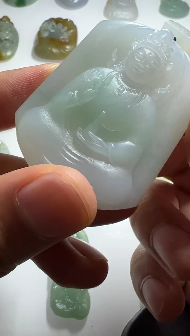 【闪购商品】定制翡翠未镶嵌观音