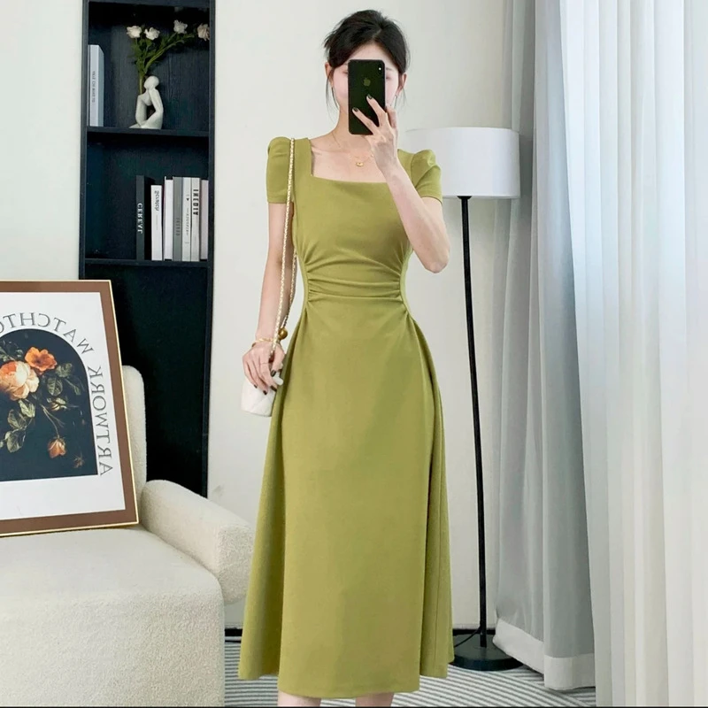 法式方领褶皱设计高级感连衣裙女夏季新款泡泡袖百搭收腰显瘦长