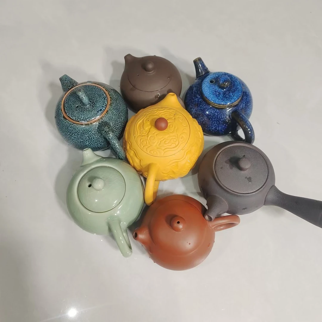 两元乐微瑕壶一只（收到实物为准）