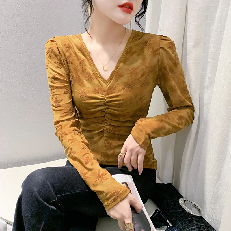 2024年秋季新款时尚V领褶皱复古小衫优雅气质泡泡袖收腰打底衫女