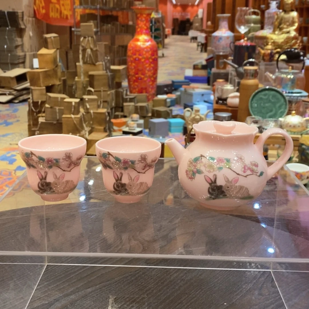 【闪购商品】粉泥玉兔茶壶 一壶两杯393604