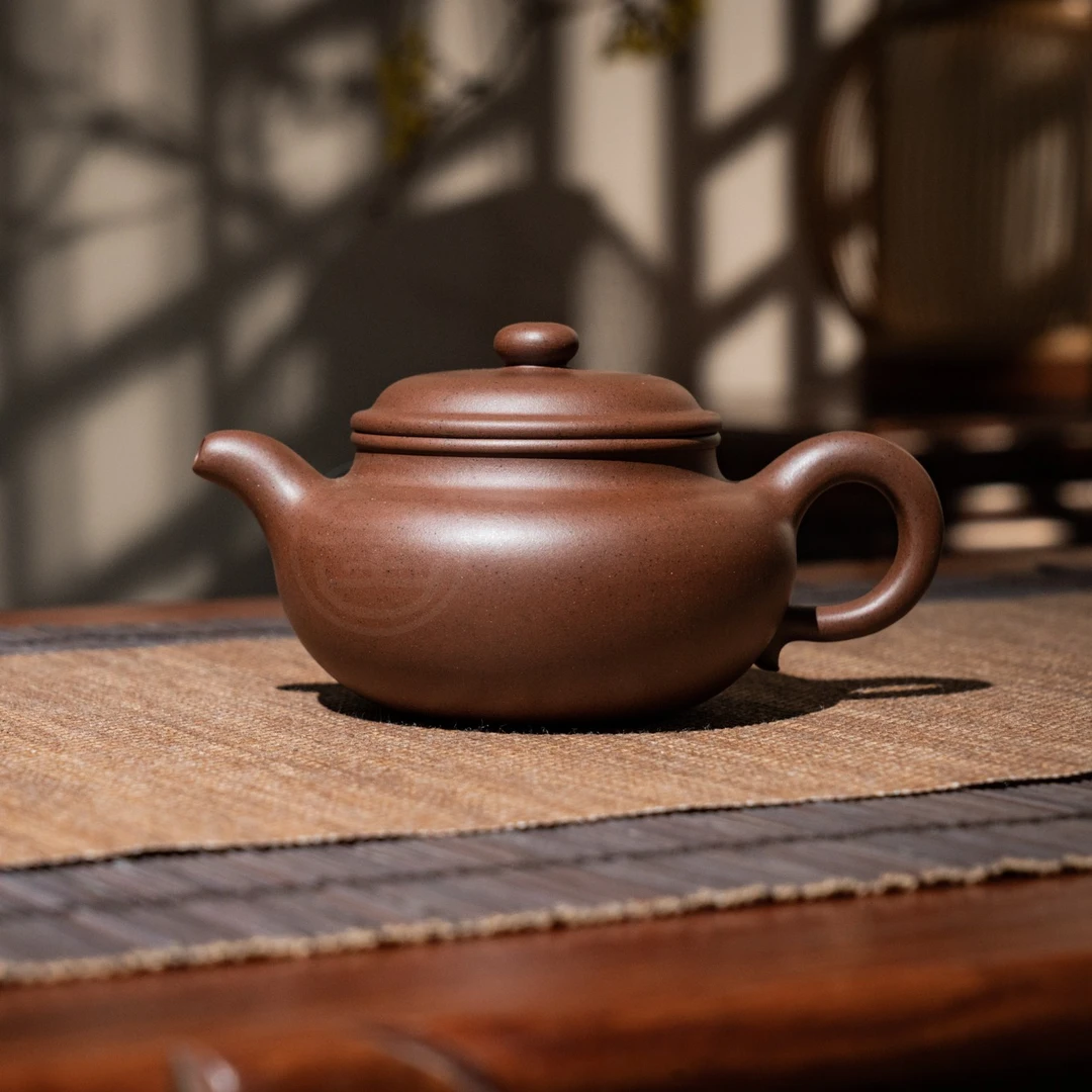 当代 【亘古】《仿古》全手工制 黑星土 约180cc 手工紫砂壶