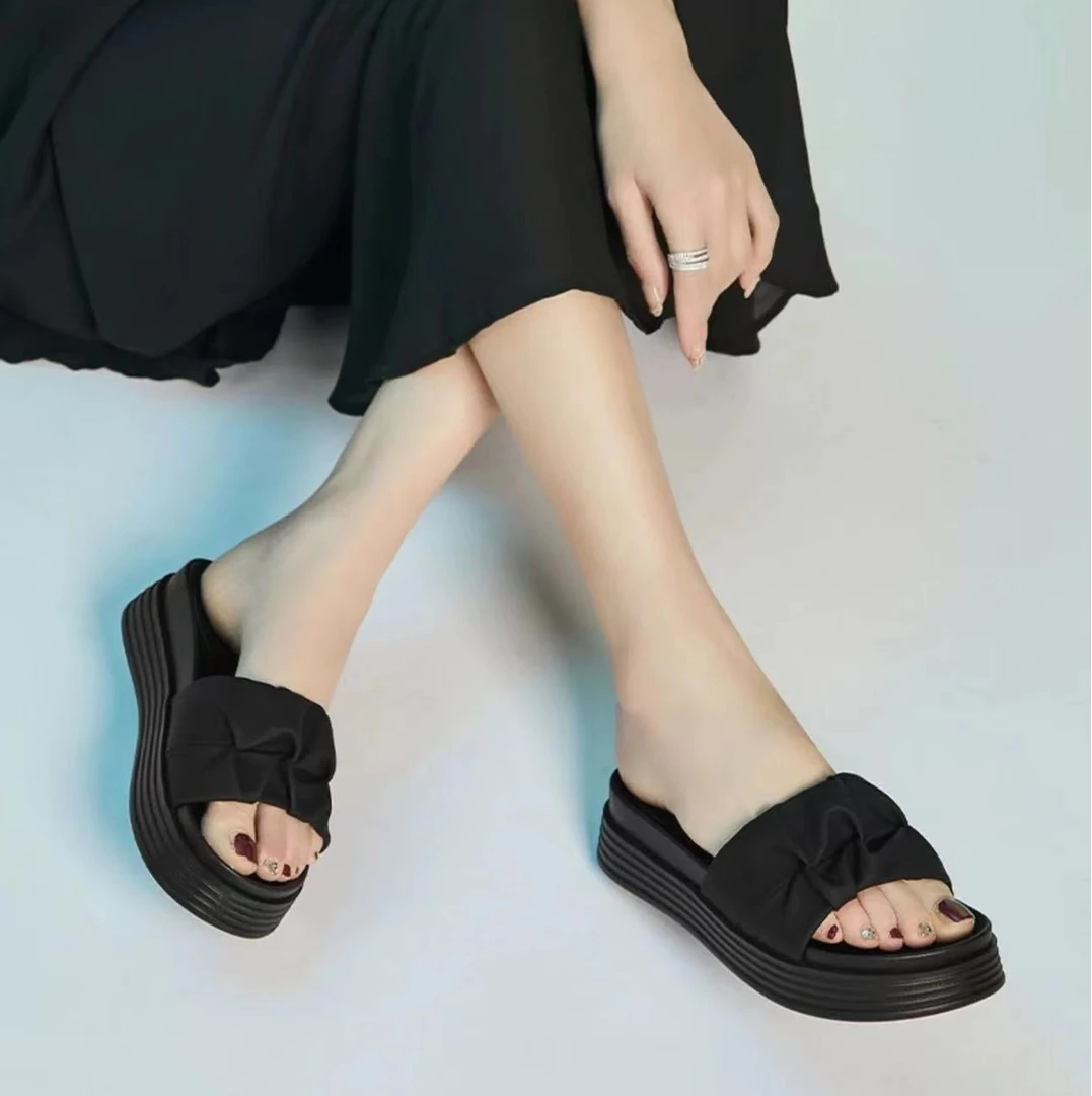 拖鞋女夏季2024新款时尚外穿百搭沙滩平底软底沙滩厚底网红防滑