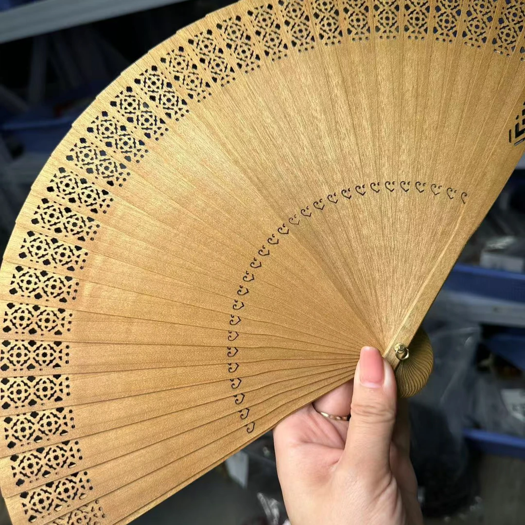 【上新了故宫文创】金丝楠蘇扇