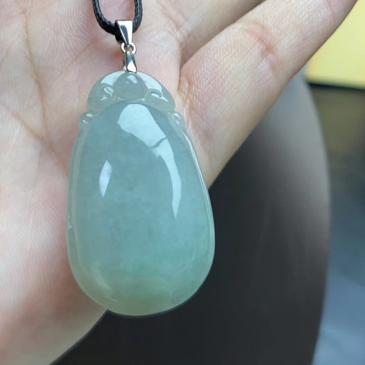 翡翠颈饰银S925镶嵌吊坠