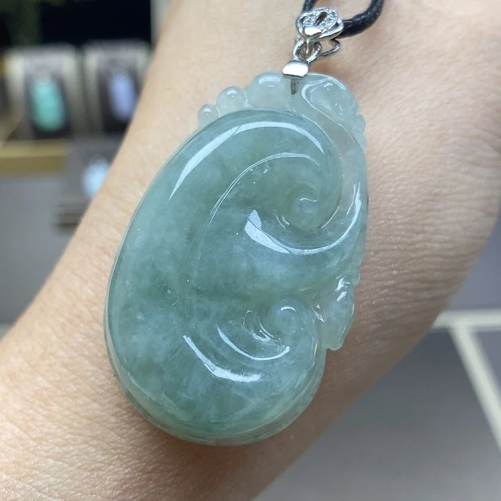 翡翠颈饰银S925镶嵌吊坠