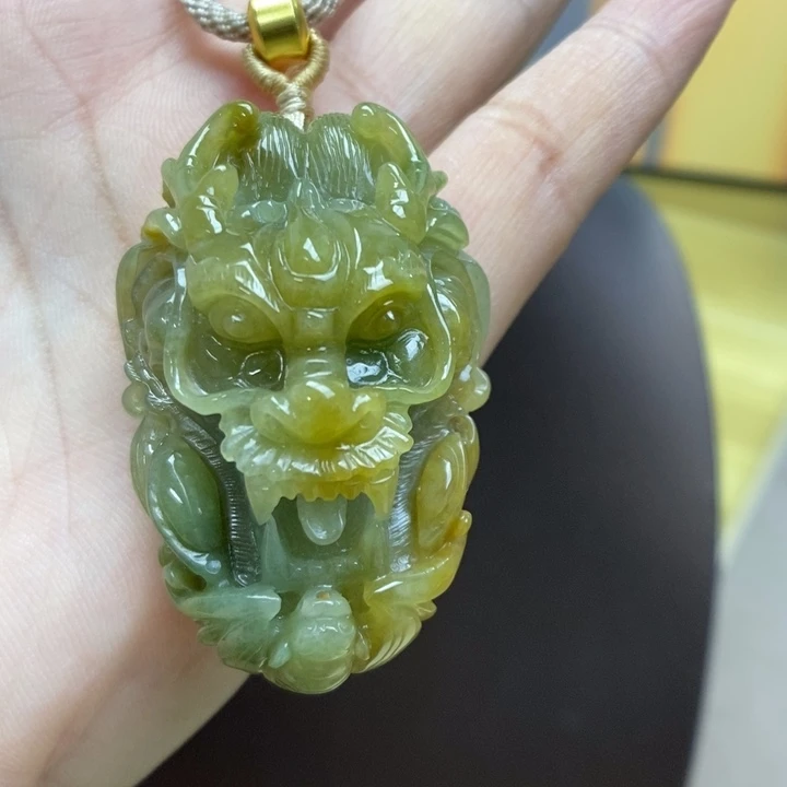 翡翠颈饰未镶嵌吊坠55