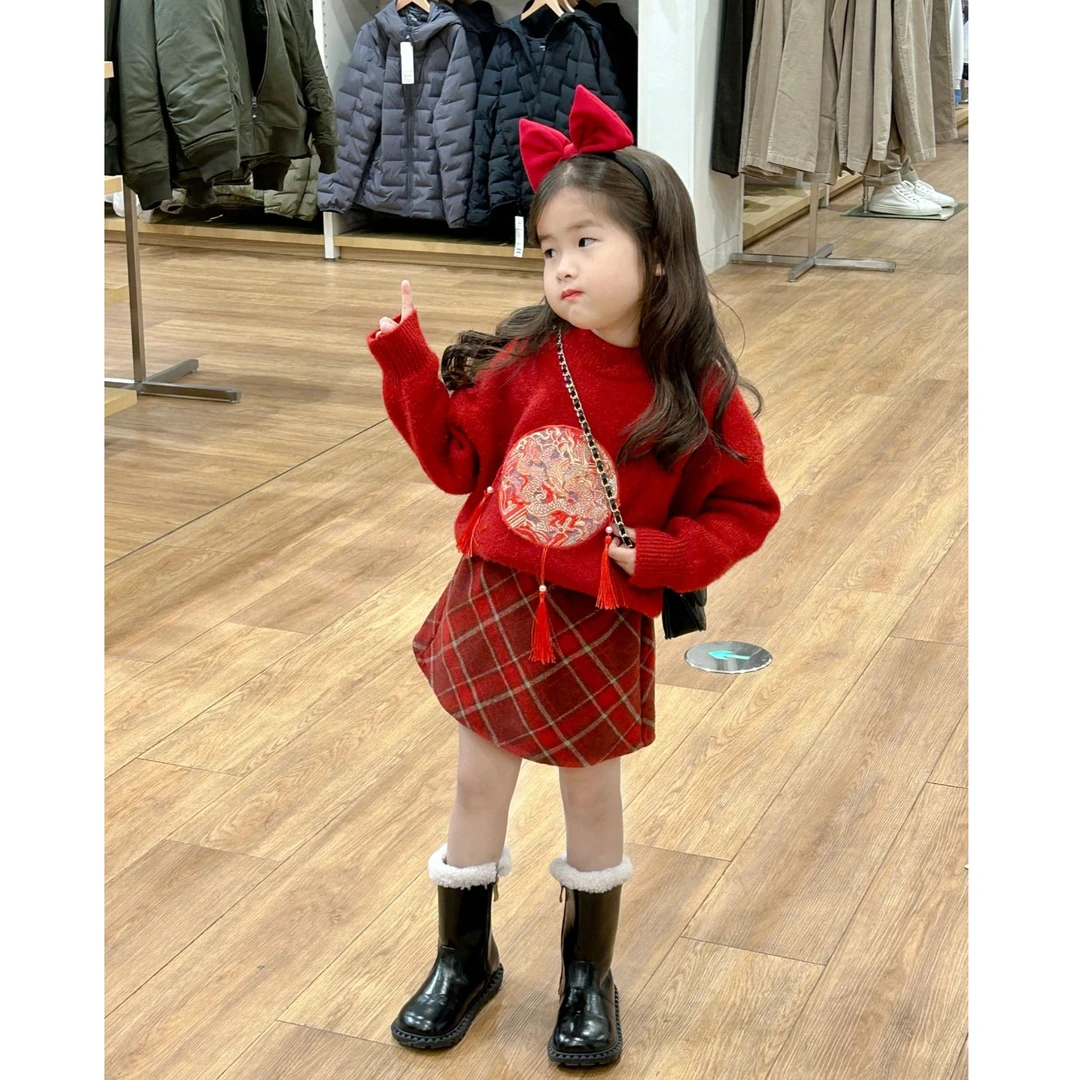童装女童套装冬季新款洋气新年红色针织衫格子半裙宝宝拜年两件套