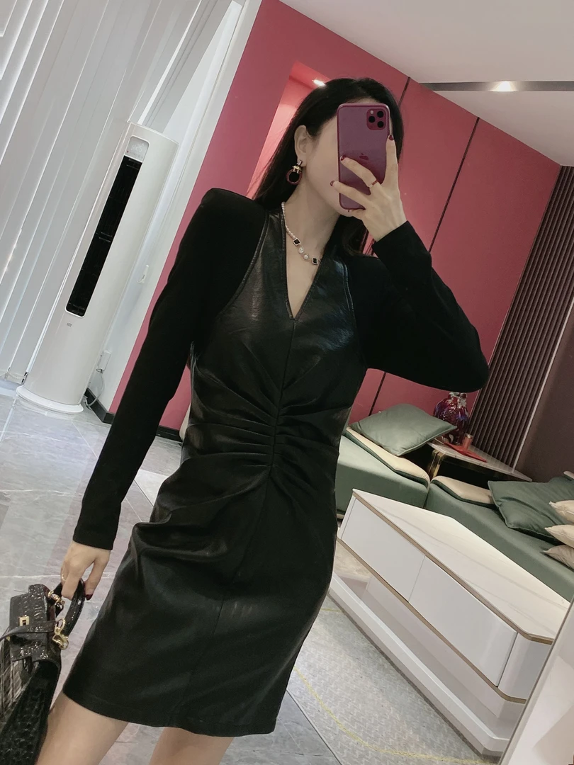 【短款皮裙】短款磨毛绒褶皱时尚拼皮连衣裙7107