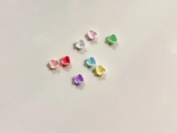 特小迷你细闪小玲兰花中孔约3.5㎜DIY饰品配件手工编织小众