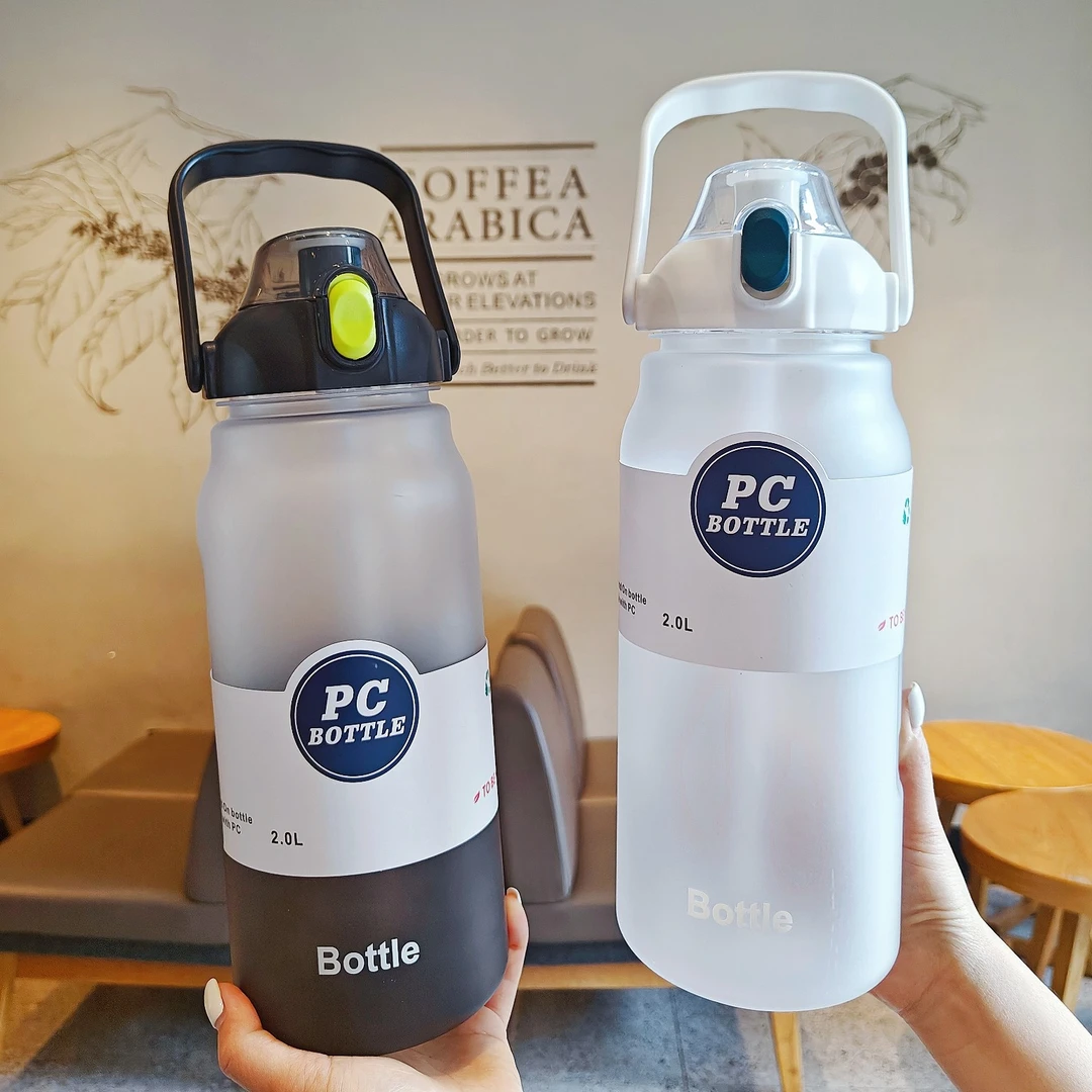 简约超大容量户外磨砂塑料杯渐变运动便携水杯炫彩太空弹盖吸管杯