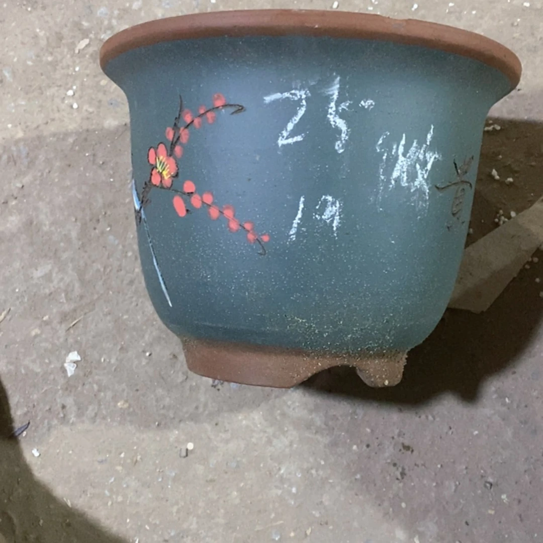 【闪购商品】紫砂花盆大**娃