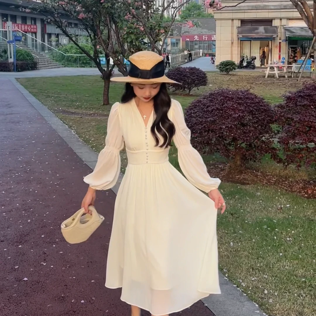 【月光舒曼】显瘦收腰超仙v领绝美仙女法式气质小个子长裙