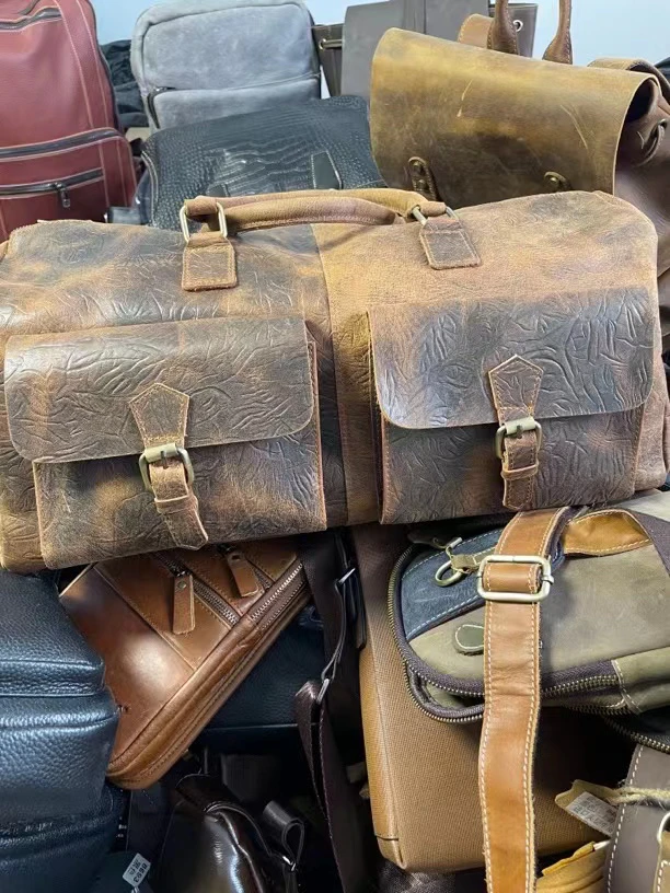 多功能户外休闲男款旅行包